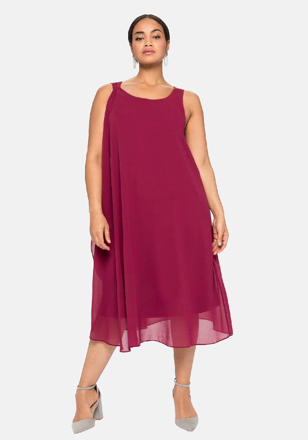 sheego Kleid in figurumspielender Passform Weihnachtsangebot