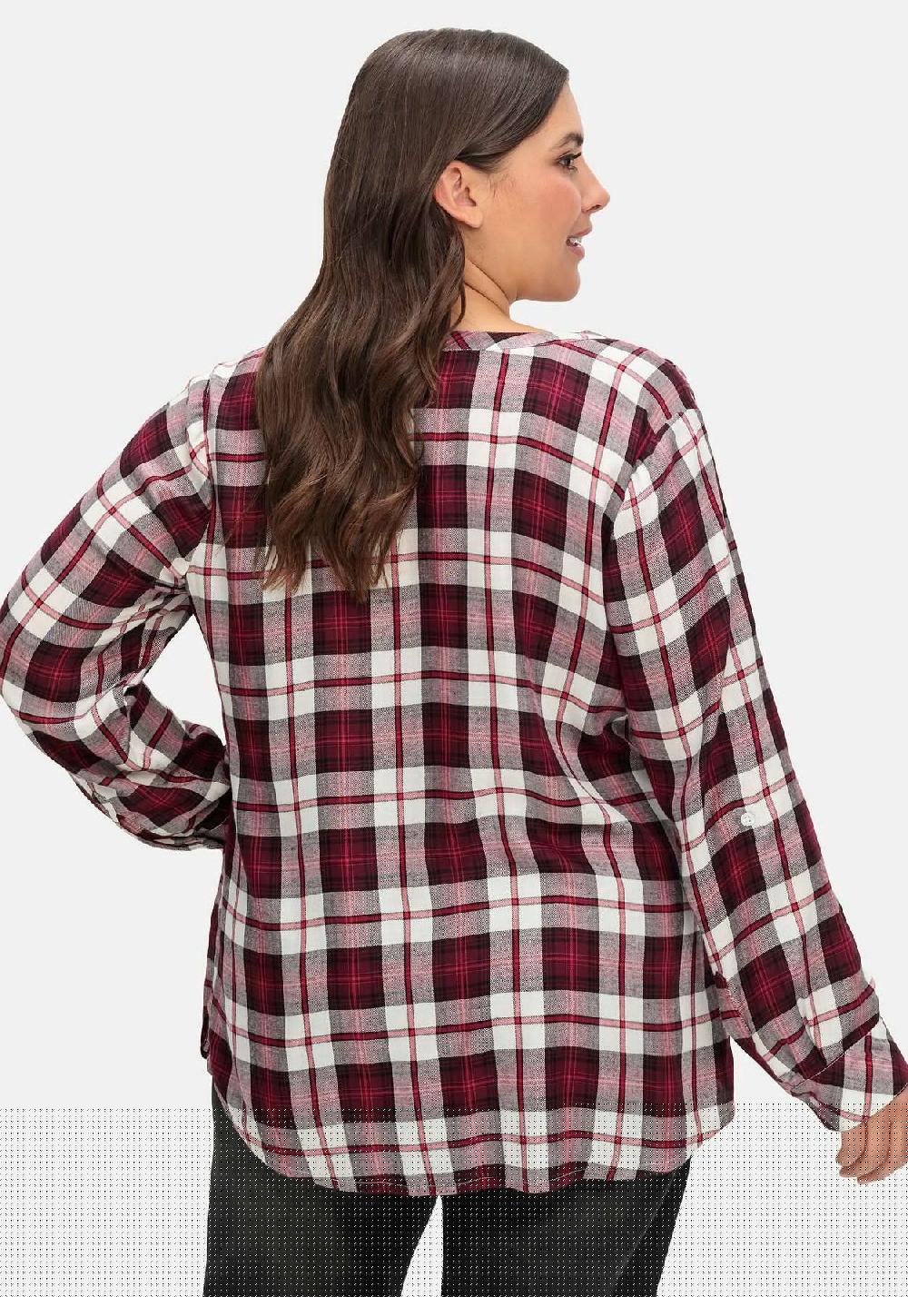 sheego Karierte Bluse mit Rundhalsausschnitt Letzter Tag