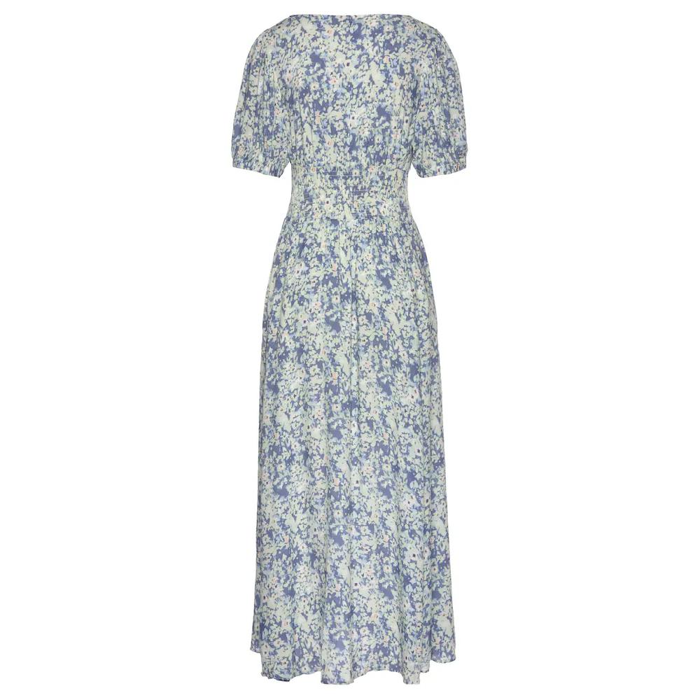 Buffalo Maxikleid mit zartem Blumendruck und V-Ausschnitt Sommerkleid Strandkleid Günstig kaufen