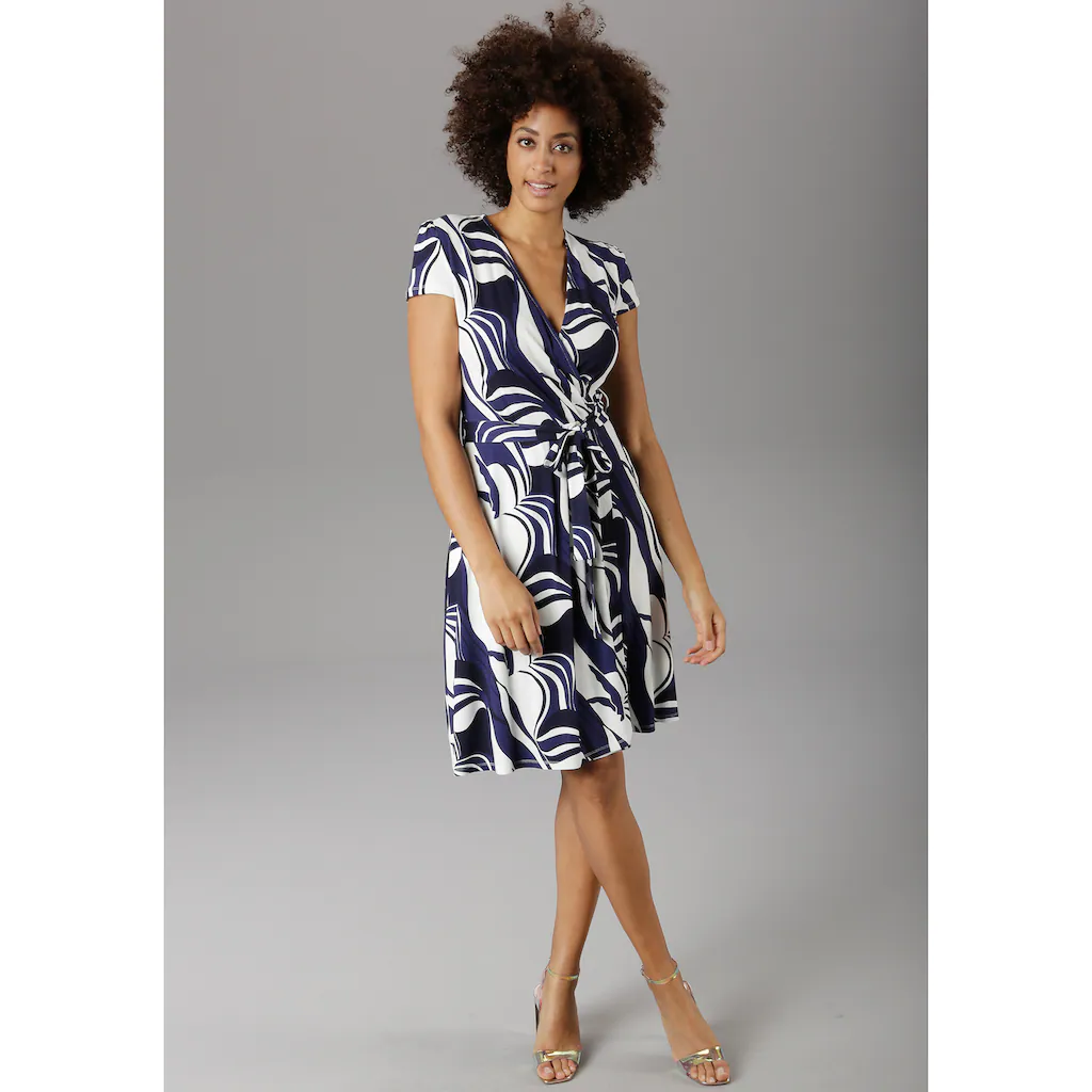 Aniston SELECTED Sommerkleid mit grafischem Druck Exklusive Angebote