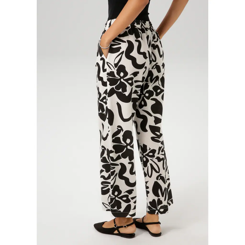 Aniston CASUAL Schlupfhose mit großflächigen Blättern bedruckt - NEUE KOLLEKTION Nur für heute