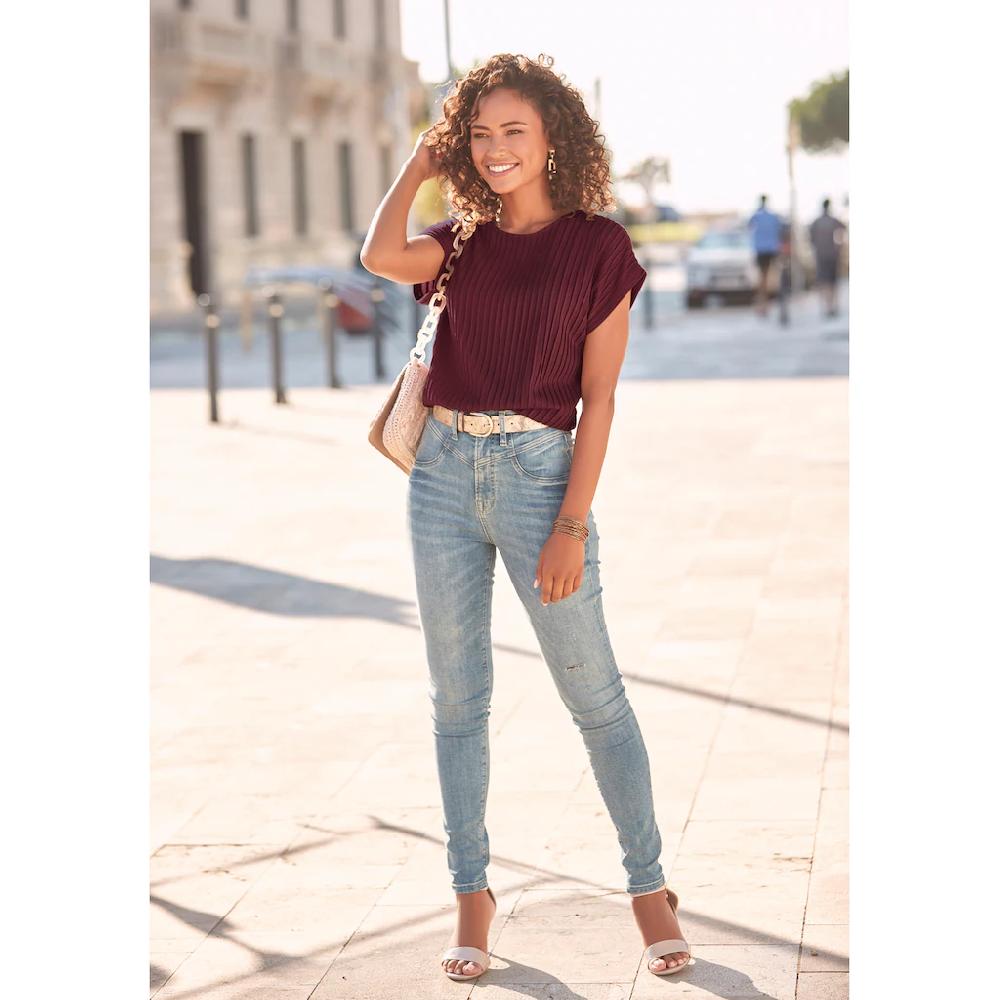 LASCANA Kurzarmshirt mit Biesenstruktur bügelfreies T-Shirt aus moderner Strukturware Flash Sale