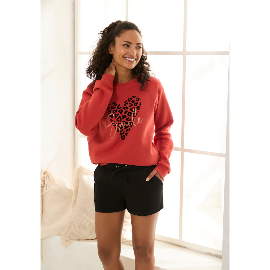 LASCANA Sweatshirt Loungehirt mit Herz-Leo-Druck Loungewear Kostenlose Rückgabe