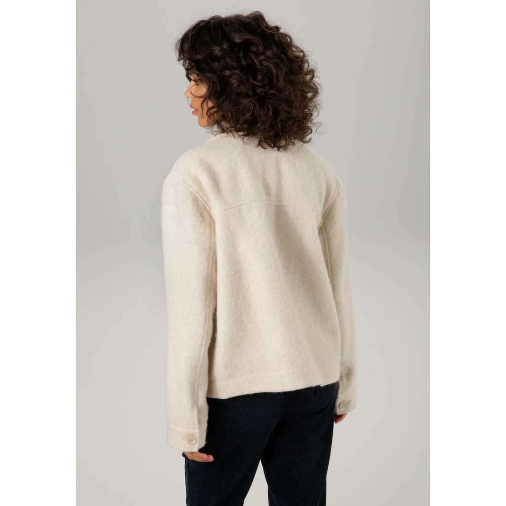Aniston CASUAL Fleecejacke mit tonigen Knöpfen zu schließen Hotsell