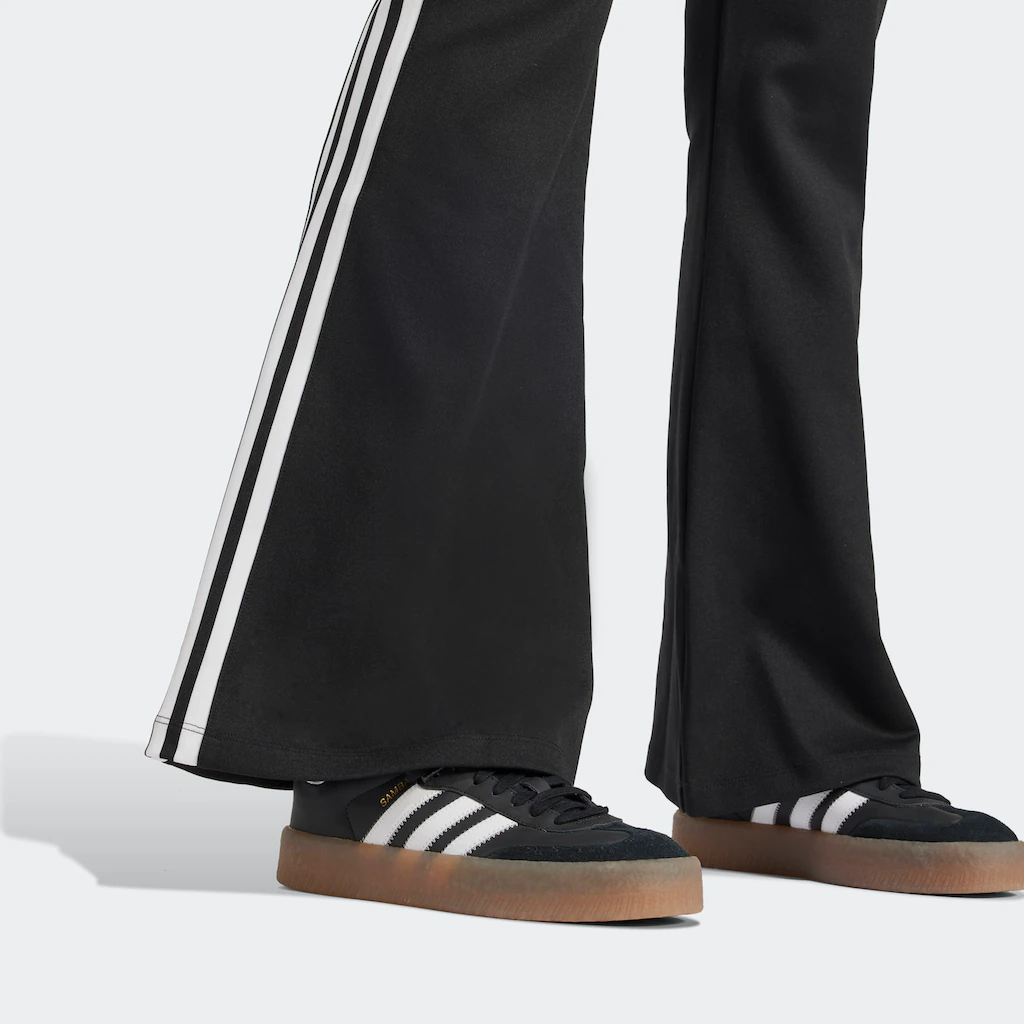 adidas Originals Sporthose »3S FLARED TP« (1 tlg.) Valentinstagsangebot