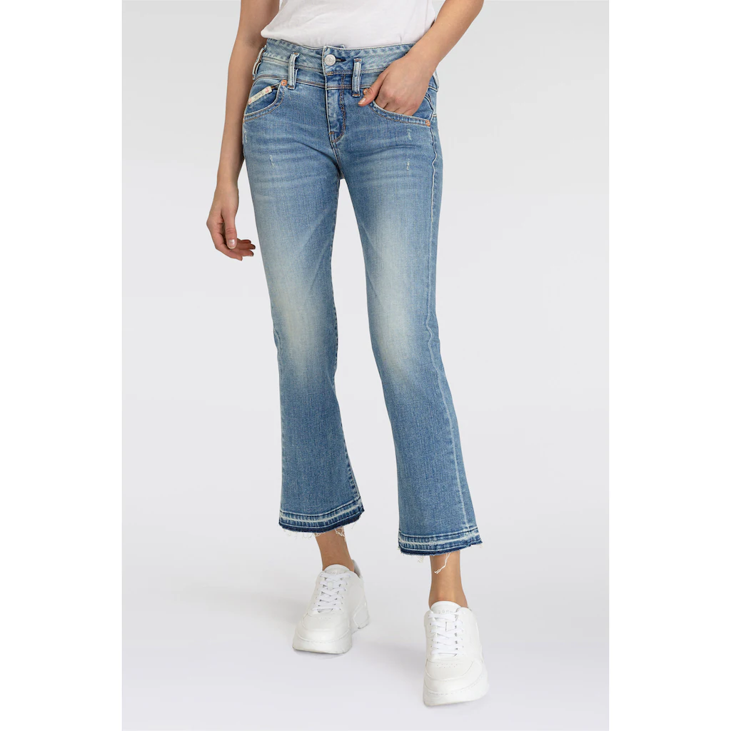 Herrlicher Bootcut-Jeans »Pearl Boot Cropped Organic Denim« mit offenem Saum Osterangebot