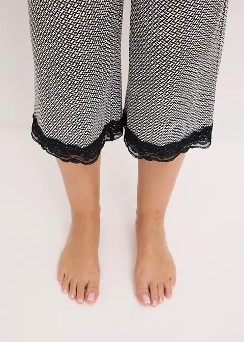 bonprix Gemütlicher Capri Pyjama mit femininer Spitze und schönem Druck Muttertagsangebot