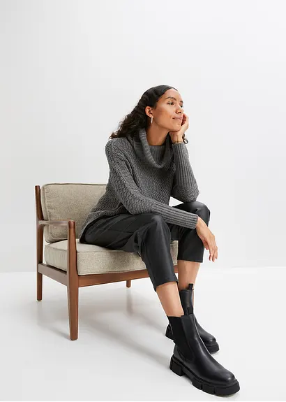 bonprix Modischer Oversize-Pullover mit Ajour-Muster sowie einem großen Rollkragen und zwei seitlichen Schlitzen JETZT KAUFEN