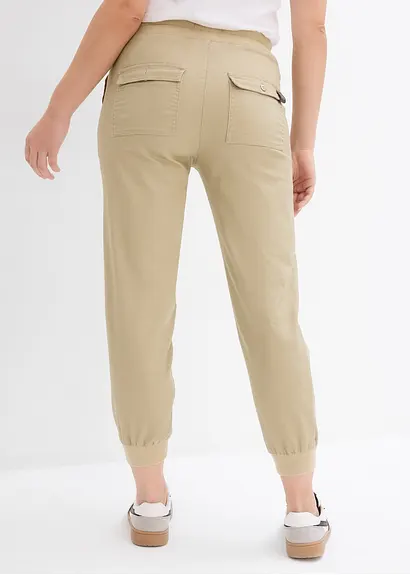 bonprix Twillhose mit Bequembund und aufgesetzten Taschen hinten - grün Auslauf