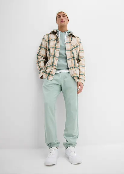 bonprix moderne Basic-Jogginghose im angesagten Loose Fit innen weich angeraut Bis zu 50% Rabatt