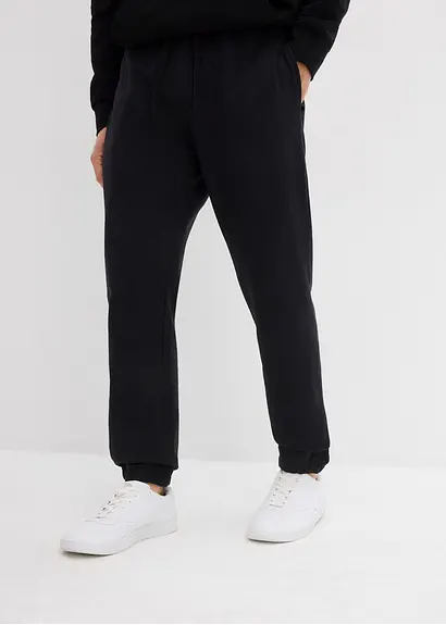 bonprix moderne Basic-Jogginghose im angesagten Loose Fit innen weich angeraut Bis zu 60% Rabatt
