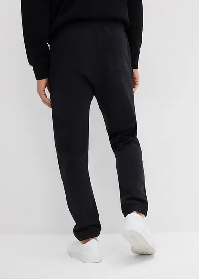 bonprix moderne Basic-Jogginghose im angesagten Loose Fit innen weich angeraut Bis zu 60% Rabatt