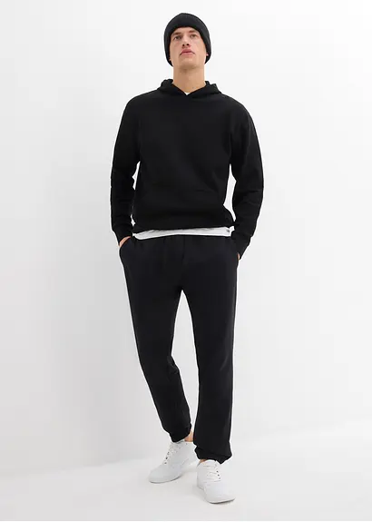 bonprix moderne Basic-Jogginghose im angesagten Loose Fit innen weich angeraut Bis zu 60% Rabatt