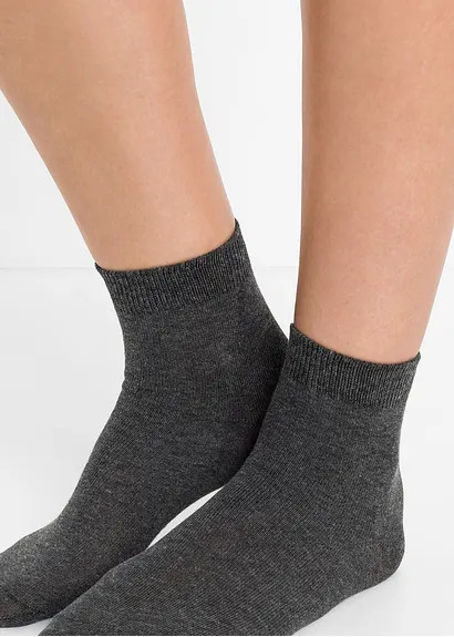 bonprix Schlichte Basic-Socken - grautöne - Damen Osterangebot