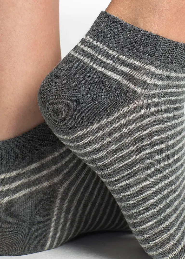 bonprix Sportliche Sneakersocke mit feinem Bündchen - Damen Kauf eins, bekomm eins gratis
