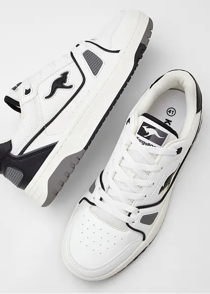 bonprix Sportlicher Kangaroos Sneaker mit vielen Details - weiß zollfrei
