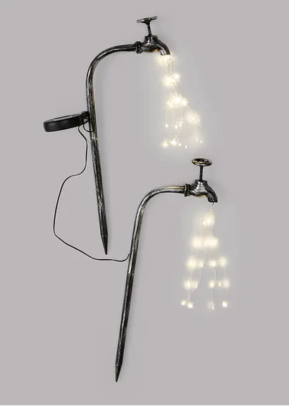 bonprix Originelle Beleuchtung für den Garten Terrasse oder Balkon - 2 Wasserhähne mit je 30 LED´s Auslauf