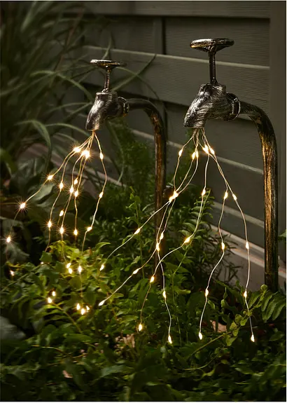 bonprix Originelle Beleuchtung für den Garten Terrasse oder Balkon - 2 Wasserhähne mit je 30 LED´s Auslauf